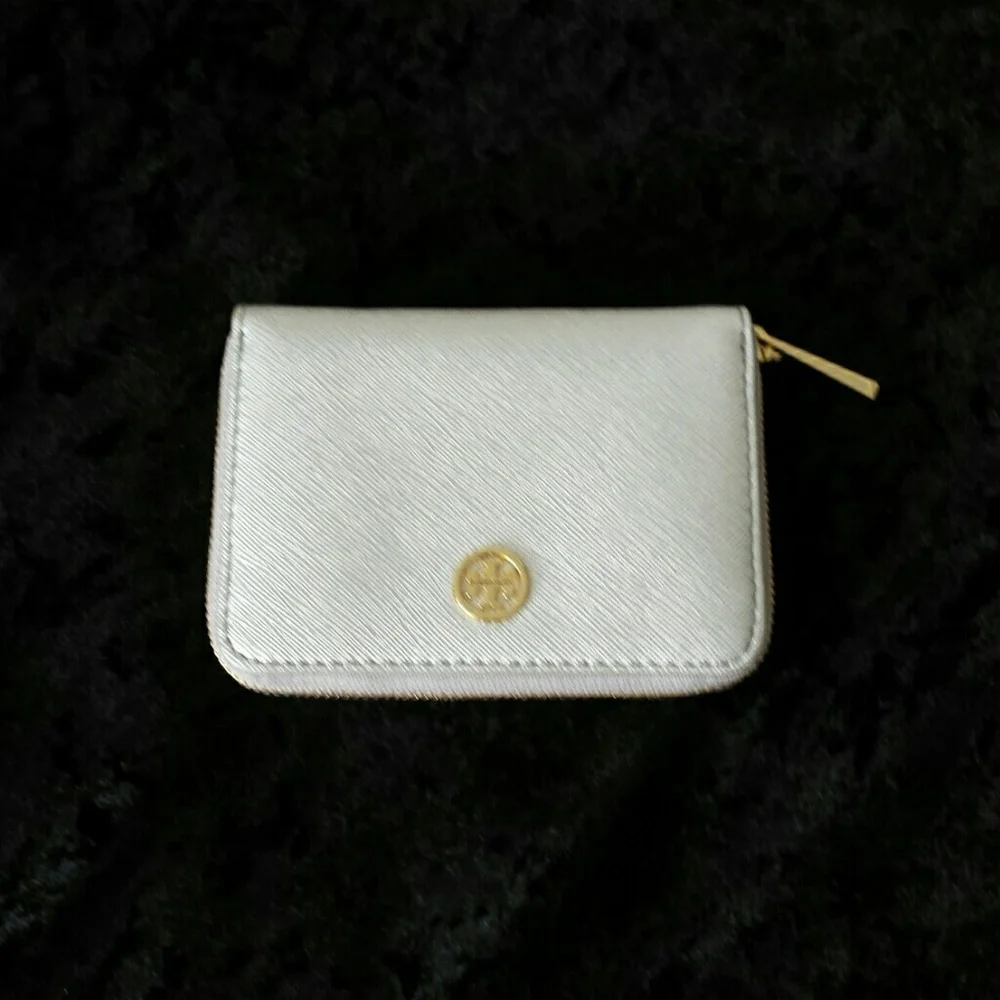 REDUCED Tory Burch wallet EUC
